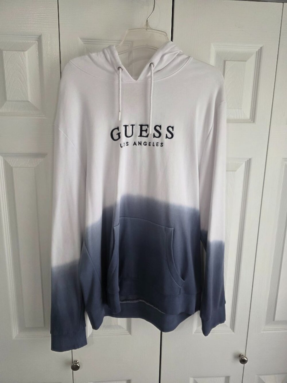 GUESS Los Angeles Men’s XL Ombre Hoodie White Gray Pullover Logo Sweatshirt